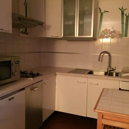 Grand T2 Avec Terrasse Et Piscine à 100m De La - Fr-1-81-493