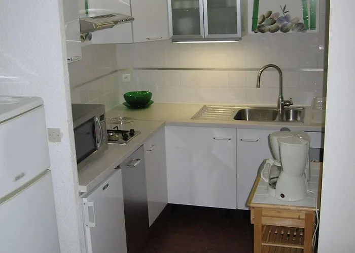 Grand T2 Avec Terrasse, 4 Pers, Proche - Fr-1-81-493 * Le Barcarès